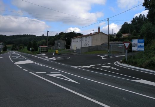 A Xunta remata as obras de mellora da seguridade viaria na estrada AC-840, ao seu paso polo concello de Boimorto